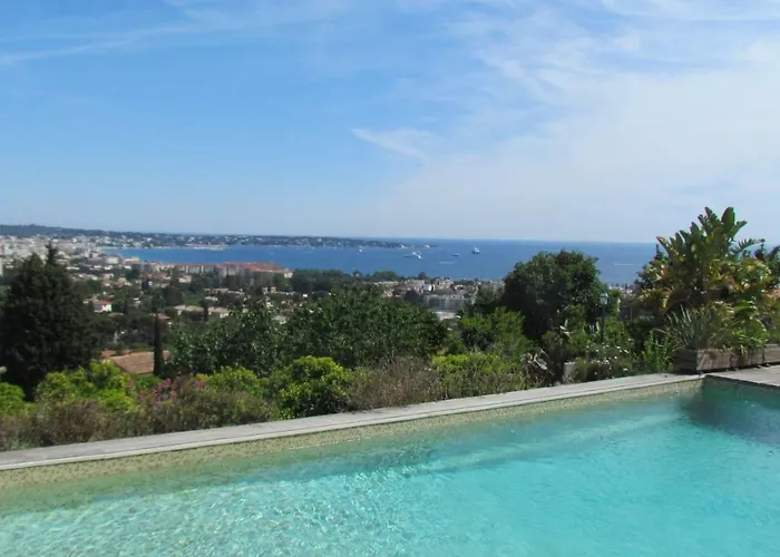 D'hotes La Bigarade Bed & Breakfast 3*